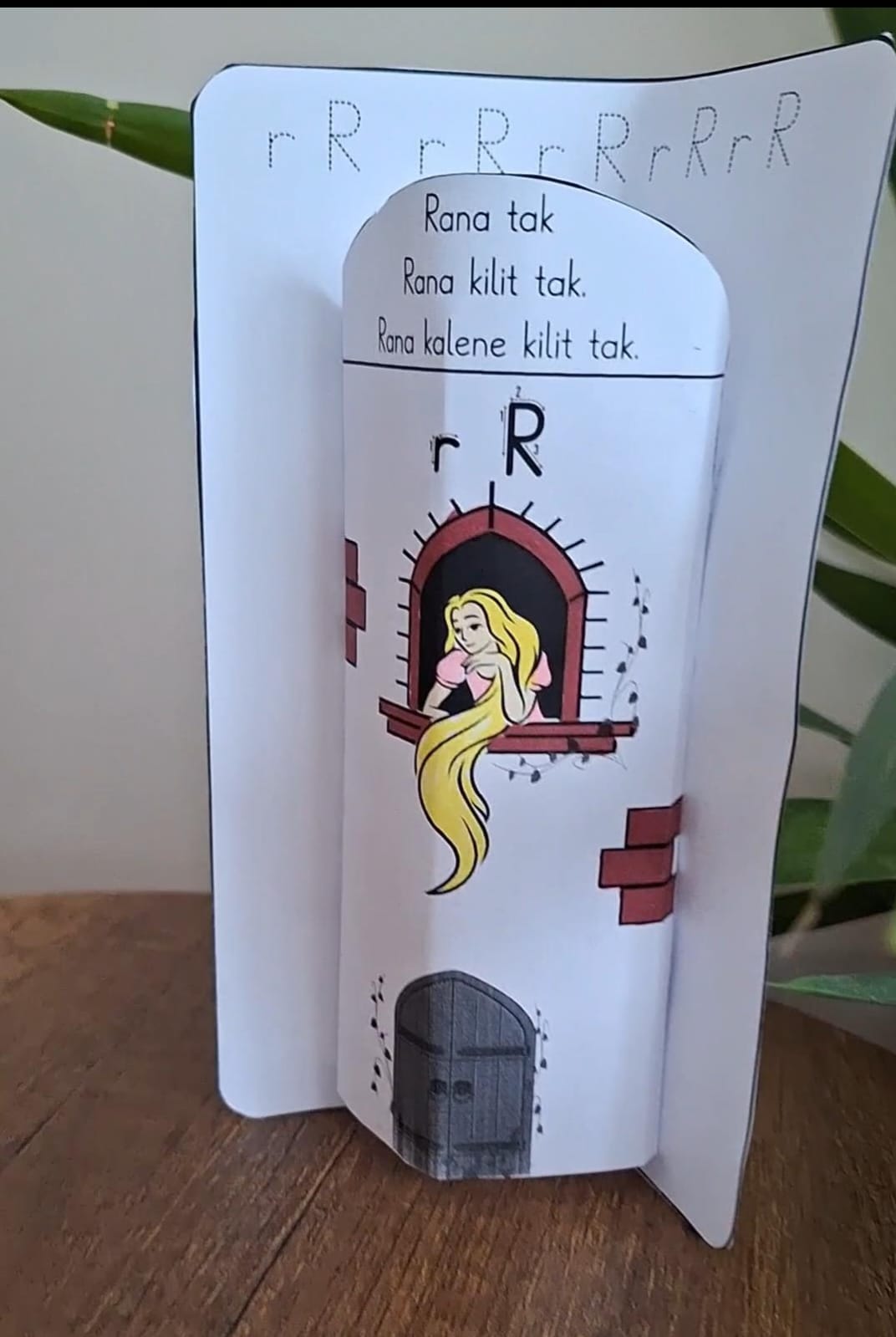 R Sesi Rapunzel Etkinliği